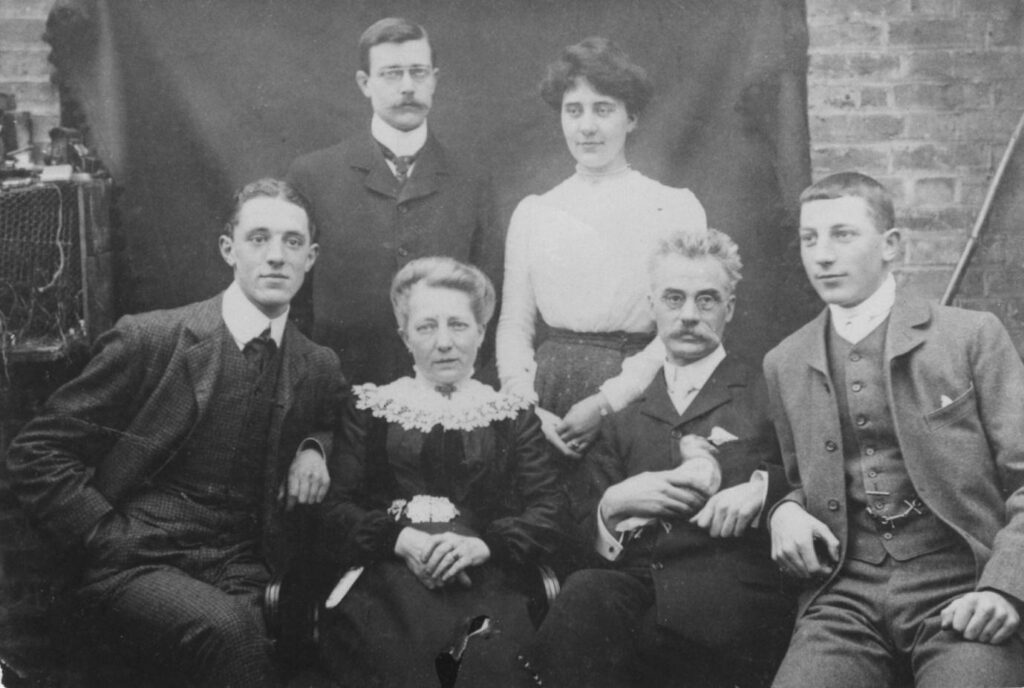 Groome Family Photo Circa 1905
